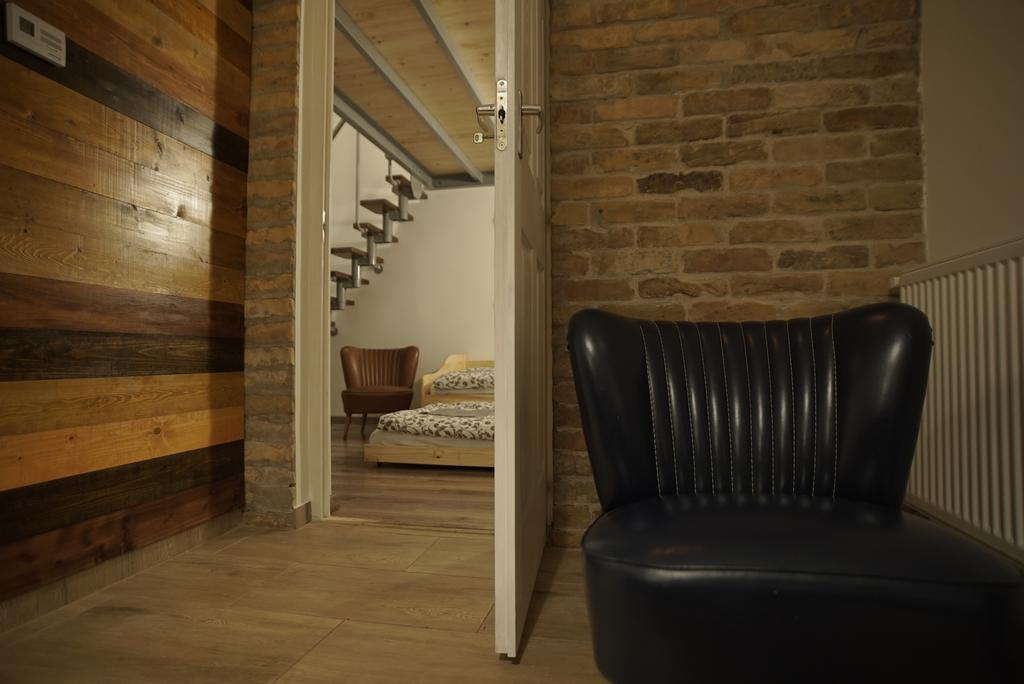 דירה Location 2 Bedrooms - 2 Bathrooms