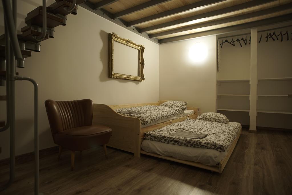 דירה Location 2 Bedrooms - 2 Bathrooms